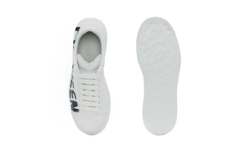 A.MCQ – WHITE GRAFITO