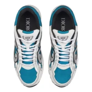 CD B30 – White/little blue